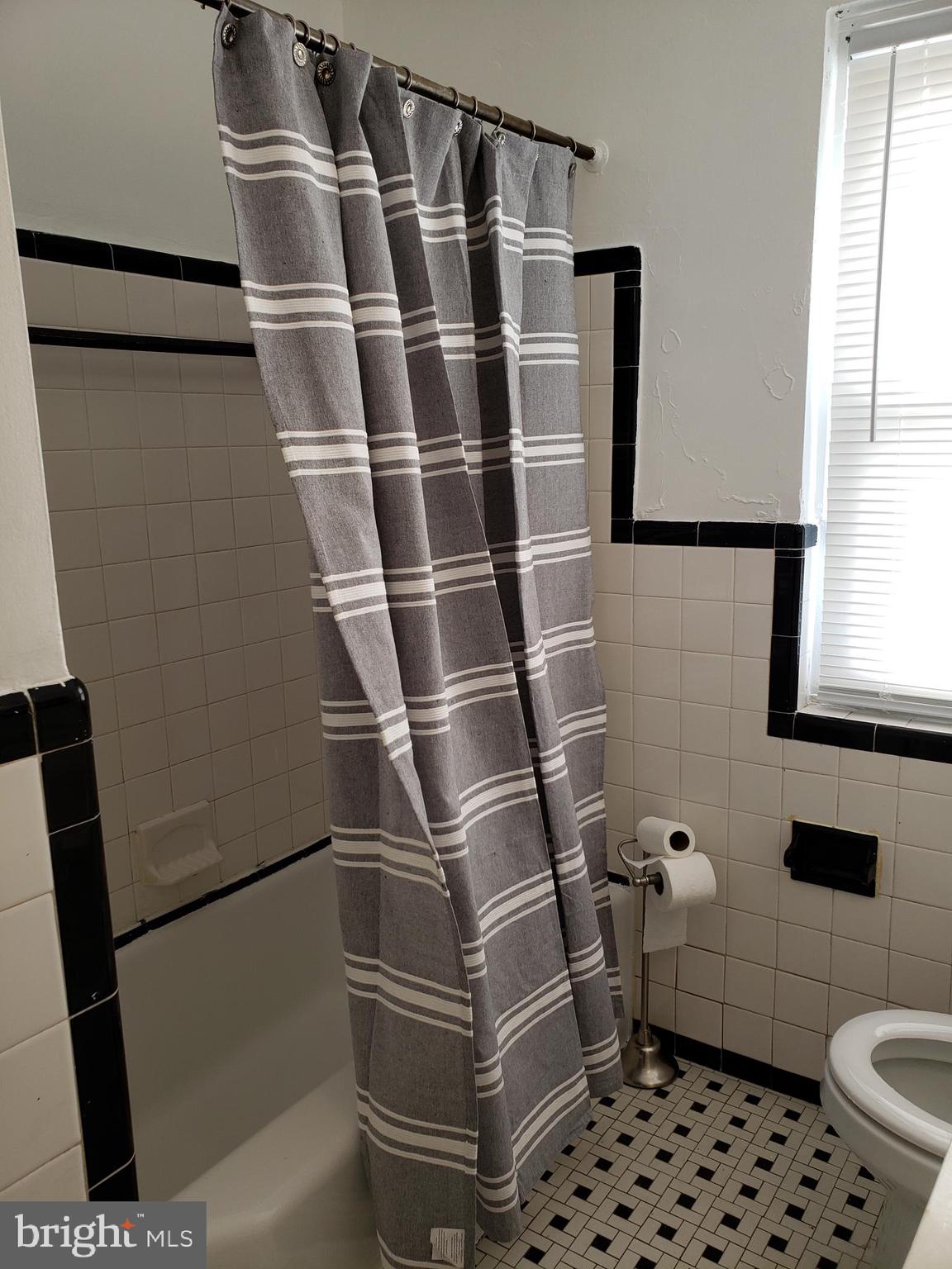 852 Bradhurst Road Baltimore, MD 21212 - Photo 20 of 21 Full Bath