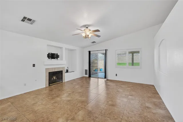 $2,085 | 226 Nautical Street, Henderson, NV 89012