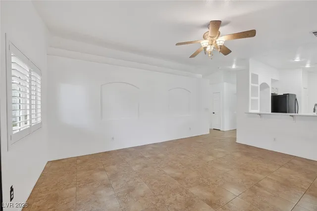 $2,085 | 226 Nautical Street, Henderson, NV 89012