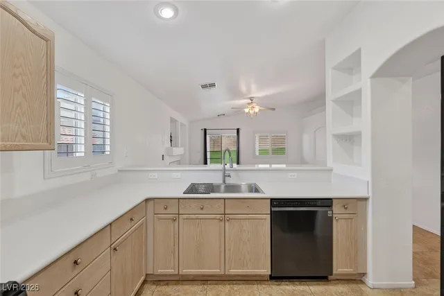 $2,085 | 226 Nautical Street, Henderson, NV 89012