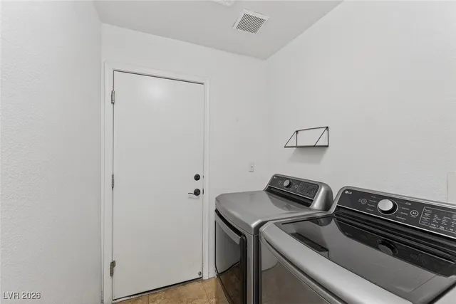 $2,085 | 226 Nautical Street, Henderson, NV 89012