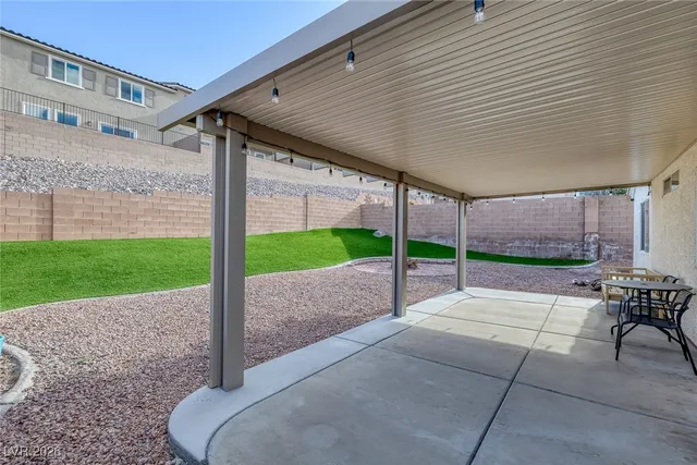 $2,085 | 226 Nautical Street, Henderson, NV 89012