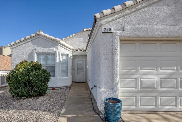 $2,085 | 226 Nautical Street, Henderson, NV 89012