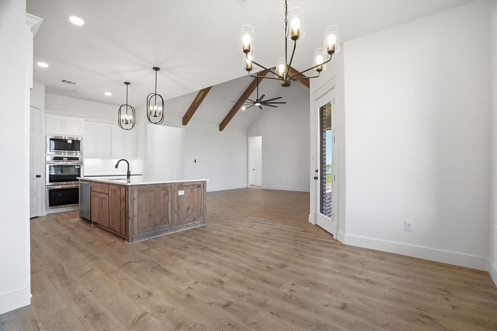 450 Red Bird Drive Springtown, TX 76082 - Photo 14 of 35