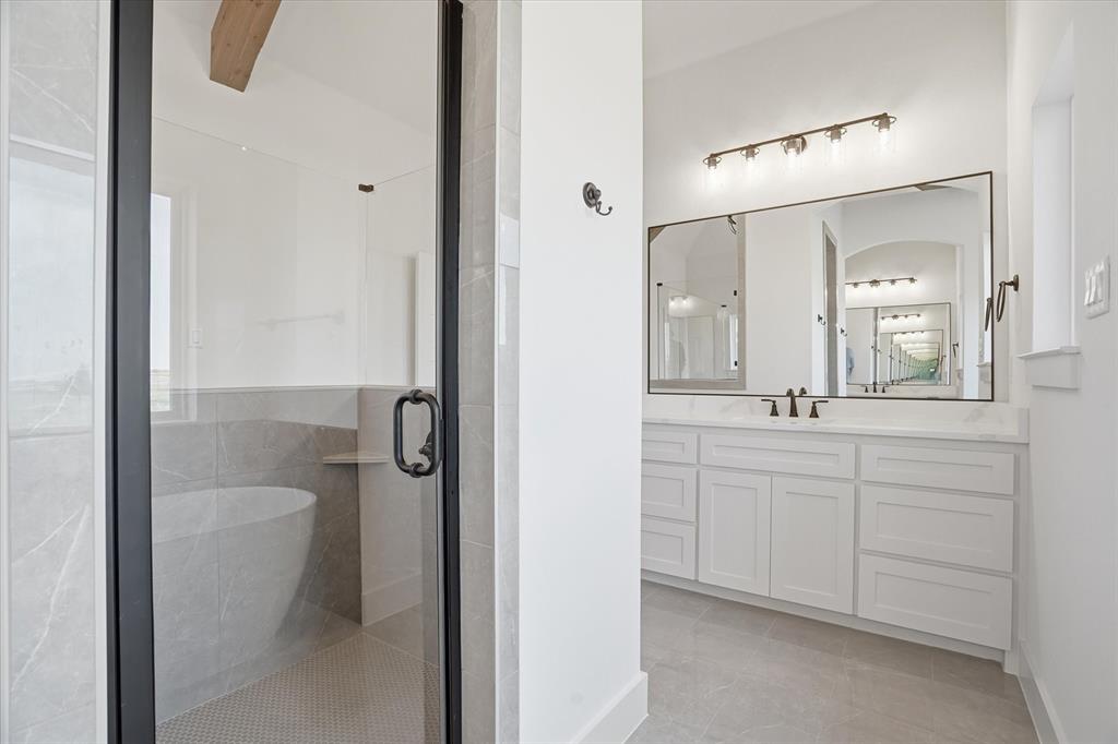 450 Red Bird Drive Springtown, TX 76082 - Photo 20 of 35