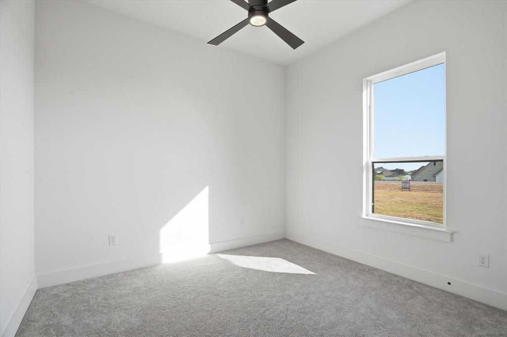 450 Red Bird Drive Springtown, TX 76082 - Photo 22 of 35