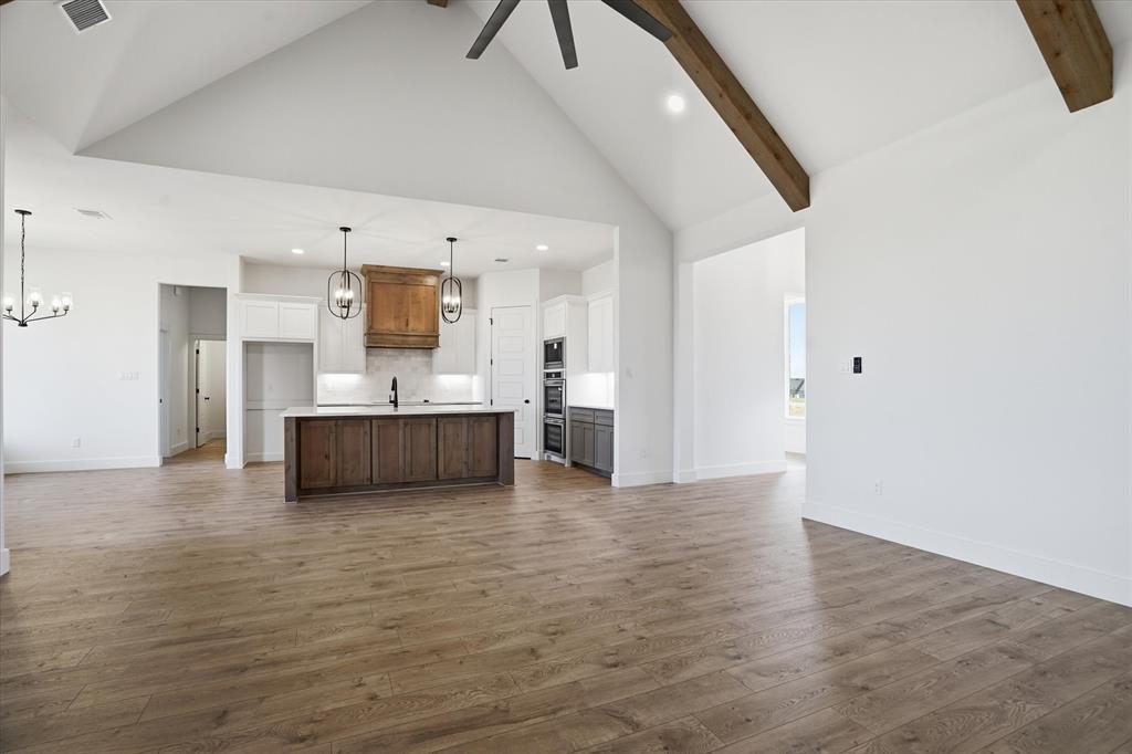 450 Red Bird Drive Springtown, TX 76082 - Photo 10 of 35