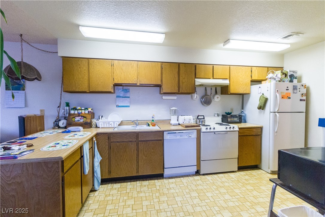868 Del Rey Drive Boulder City, NV 89005 - Photo 11 of 16 Unit C