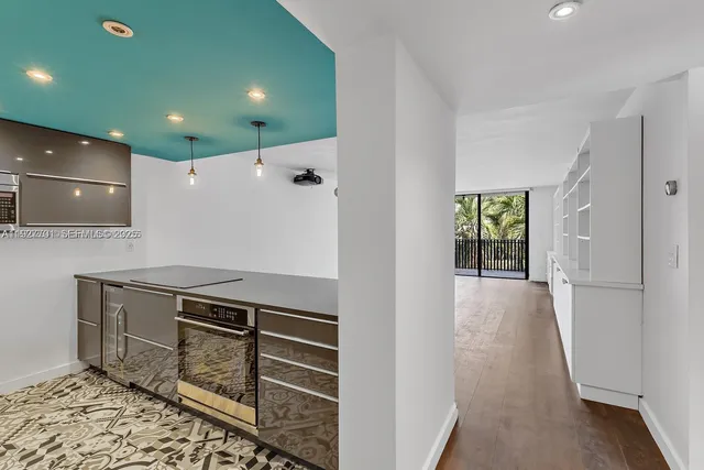 $4,200 | 100 Ocean Ln Drive, Unit 304, Key Biscayne, FL 33149