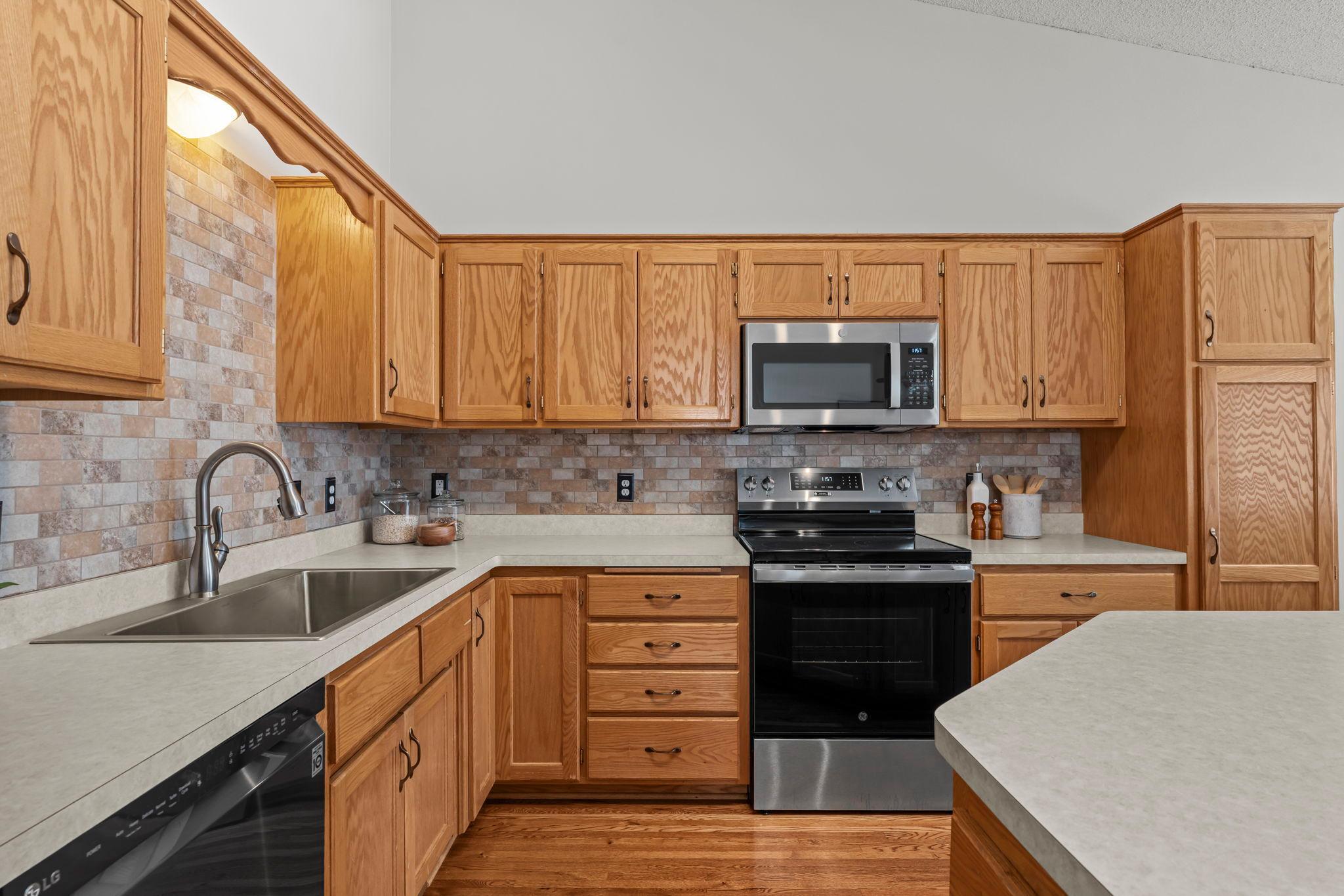 4944 132nd Way North Hugo, MN 55038 - Photo 15 of 58