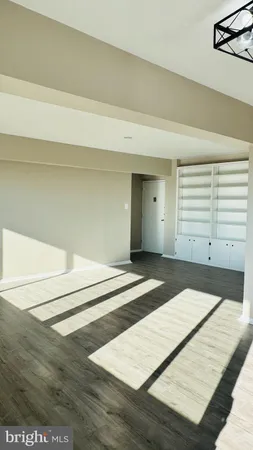 $2,300 | 3601 Wisconsin Avenue Northwest, Unit 702, Washington, DC 20016