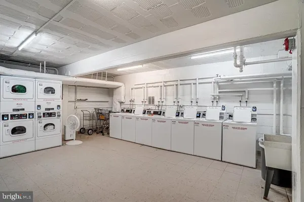 $2,300 | 3601 Wisconsin Avenue Northwest, Unit 702, Washington, DC 20016