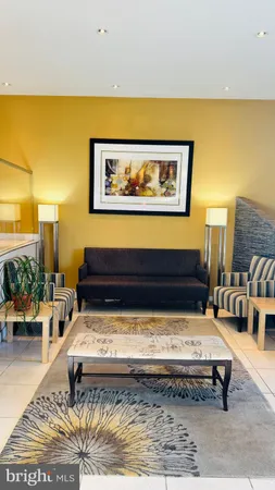 $2,300 | 3601 Wisconsin Avenue Northwest, Unit 702, Washington, DC 20016