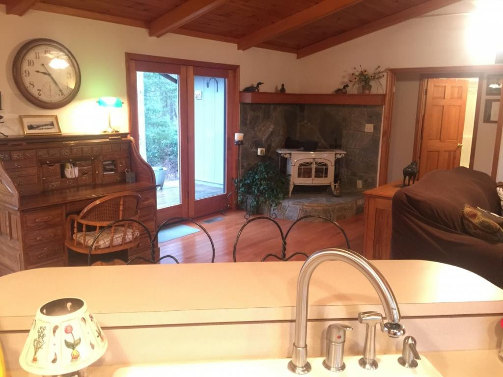 1458 Old Jonas Ridge Road Newland, NC 28657 - Photo 2 of 27 Photo 2