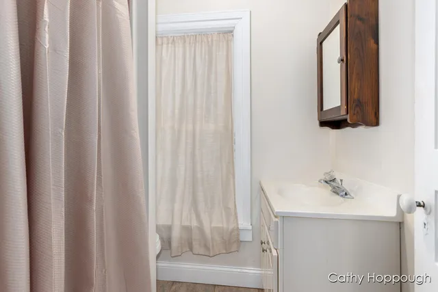 $425,000 | 420 Riverside Drive, Portland, MI 48875