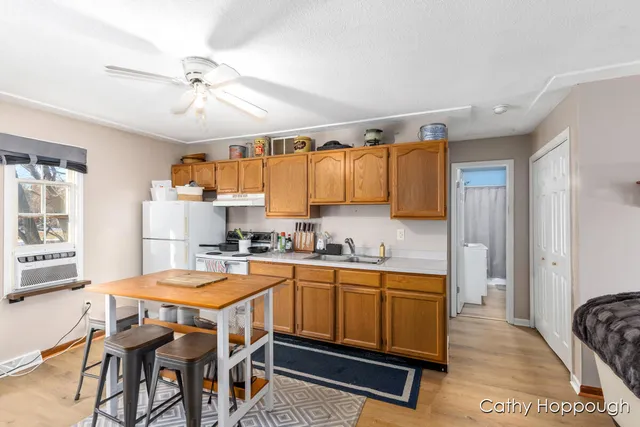 $425,000 | 420 Riverside Drive, Portland, MI 48875