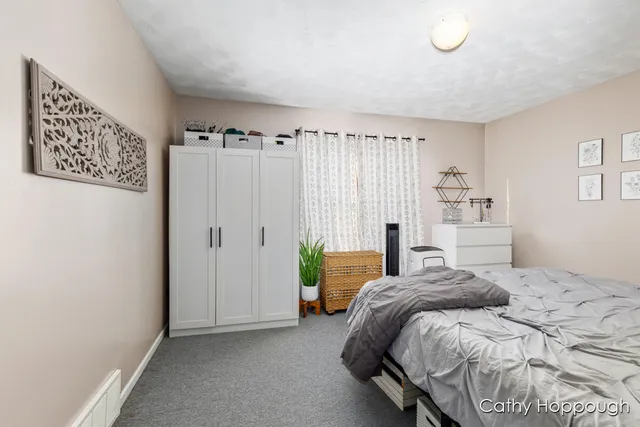 $425,000 | 420 Riverside Drive, Portland, MI 48875