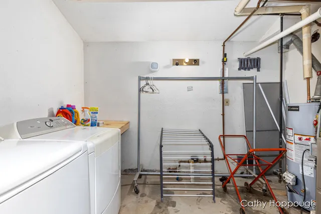 $425,000 | 420 Riverside Drive, Portland, MI 48875