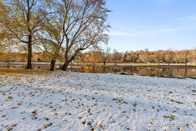 $425,000 | 420 Riverside Drive, Portland, MI 48875