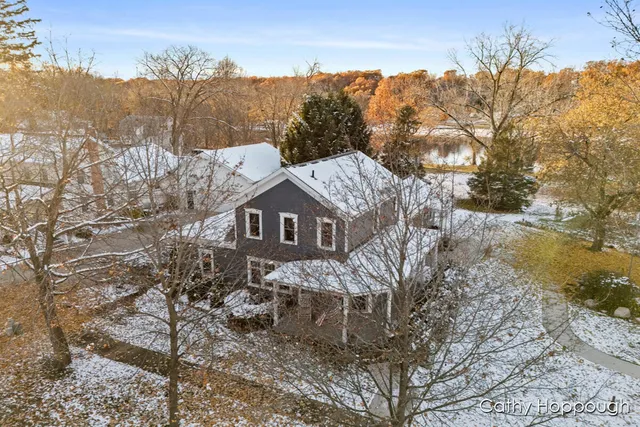 $425,000 | 420 Riverside Drive, Portland, MI 48875