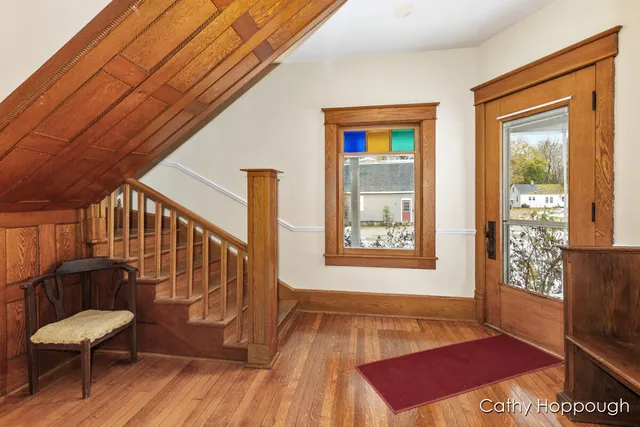 $425,000 | 420 Riverside Drive, Portland, MI 48875