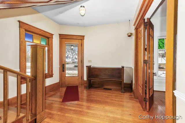 $425,000 | 420 Riverside Drive, Portland, MI 48875