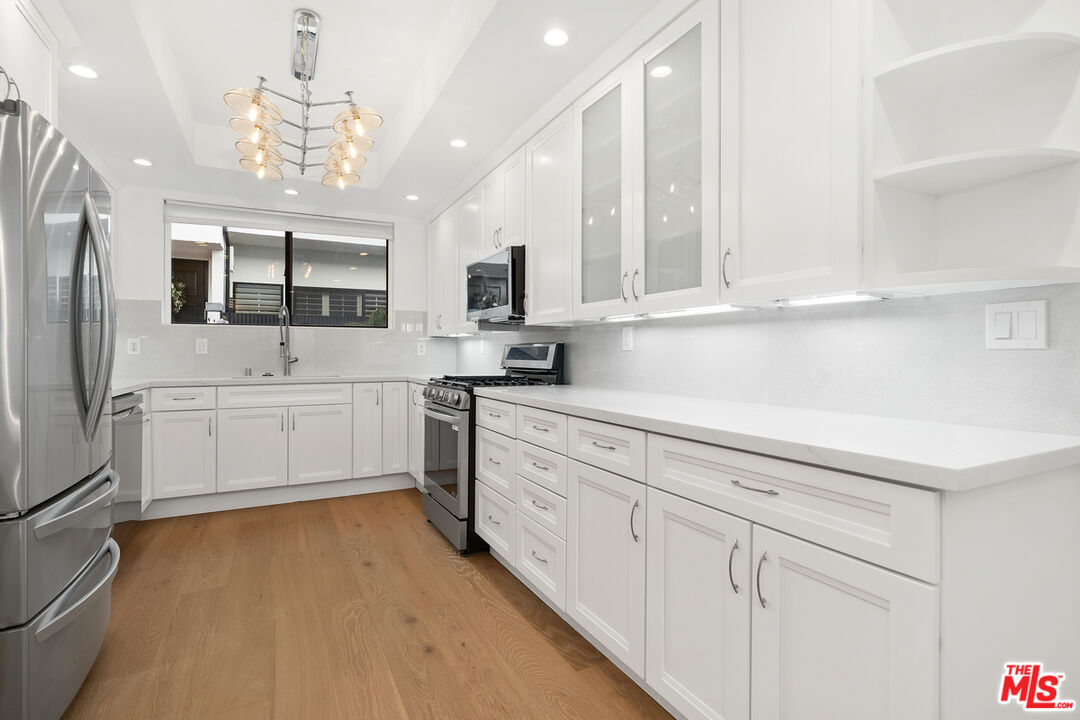 234 South Tower Drive, Unit 2 Beverly Hills, CA 90211 - Photo 19 of 54