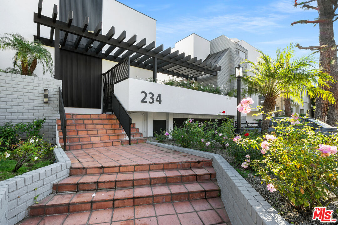 234 South Tower Drive, Unit 2 Beverly Hills, CA 90211 - Photo 3 of 54