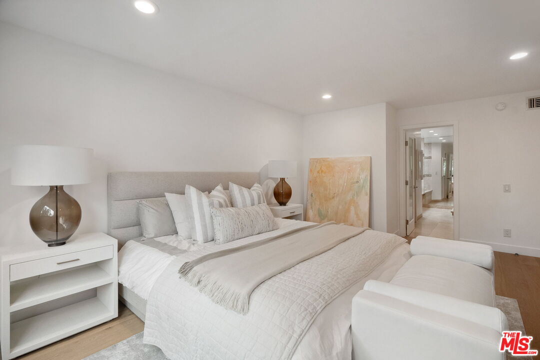 234 South Tower Drive, Unit 2 Beverly Hills, CA 90211 - Photo 41 of 54