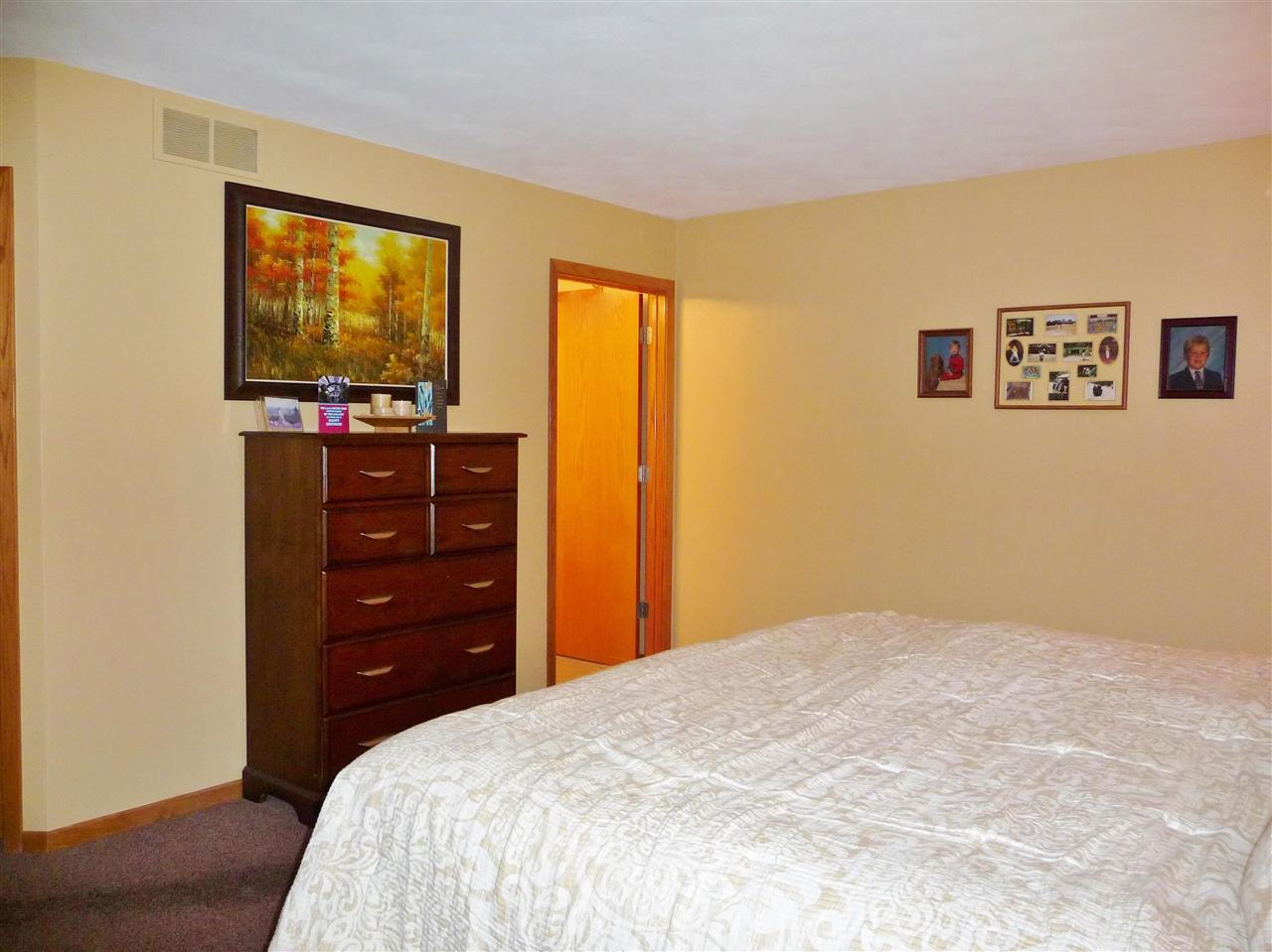 250 Rivers Edge Drive Cherry Valley, IL 61016 - Photo 13 of 22 Gallery Image 13