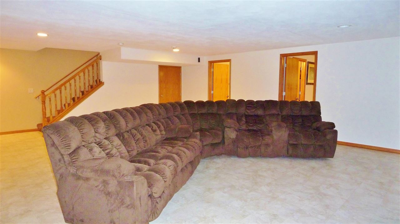 250 Rivers Edge Drive Cherry Valley, IL 61016 - Photo 18 of 22 Gallery Image 18