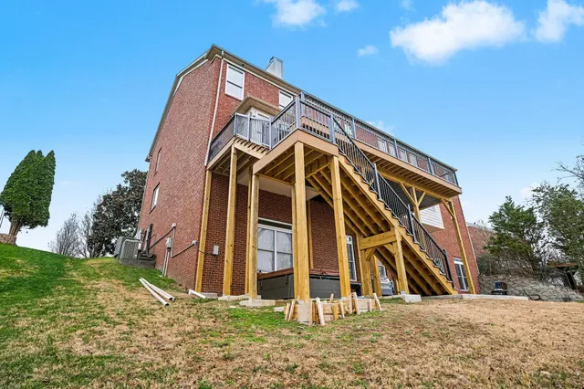 $1,890,000 | 6876 Walnut Hills Drive, Brentwood, TN 37027