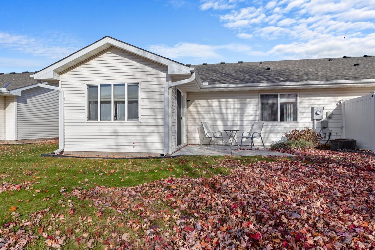 5346 140th Lane Northwest Anoka, MN 55303 - Photo 3 of 16