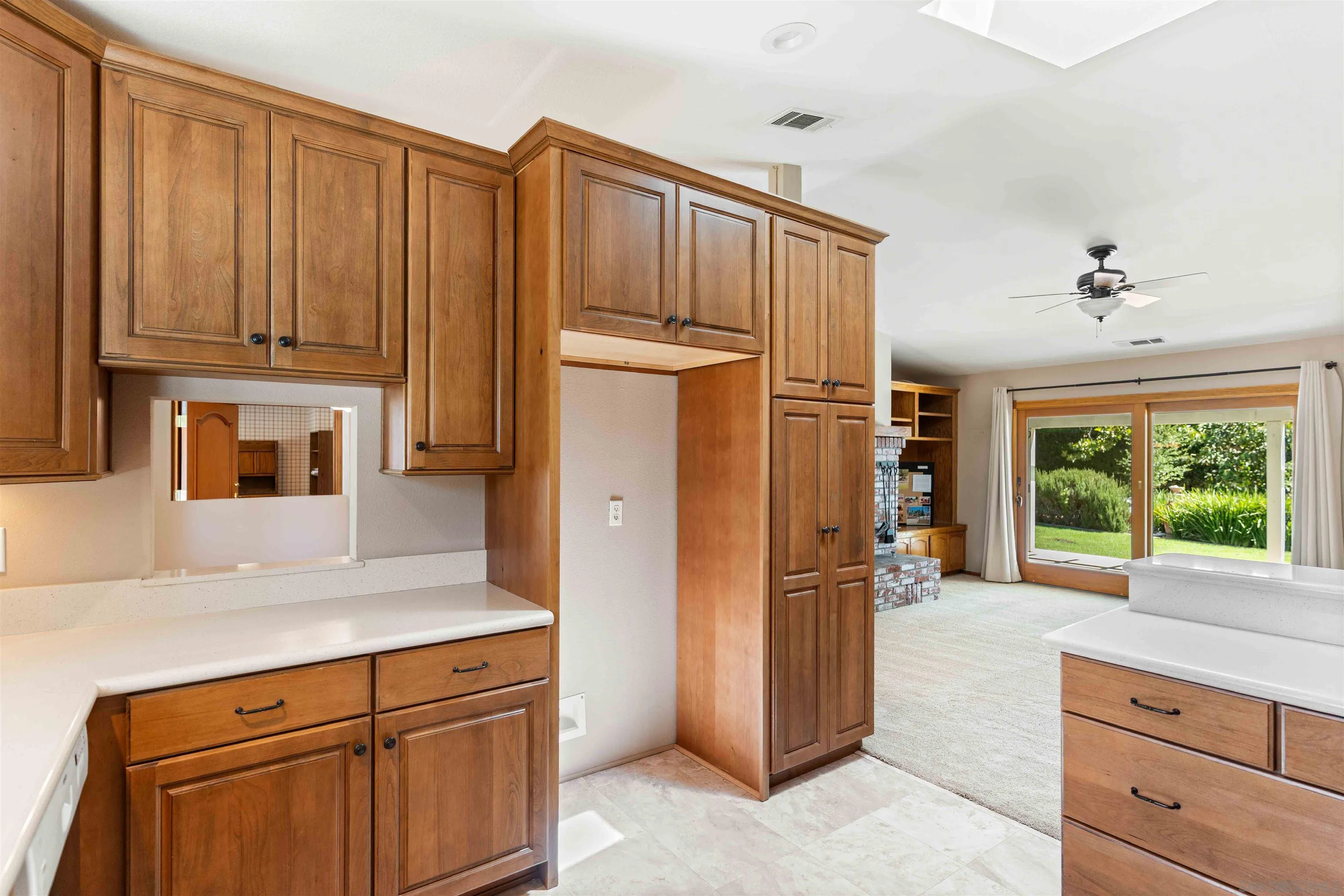1044 Capra Way Fallbrook, CA 92028 - Photo 10 of 39 Gallery Image 10