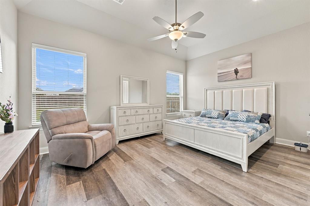 813 Rustic Trail Midlothian, TX 76065 - Photo 11 of 27 Gallery Image 11