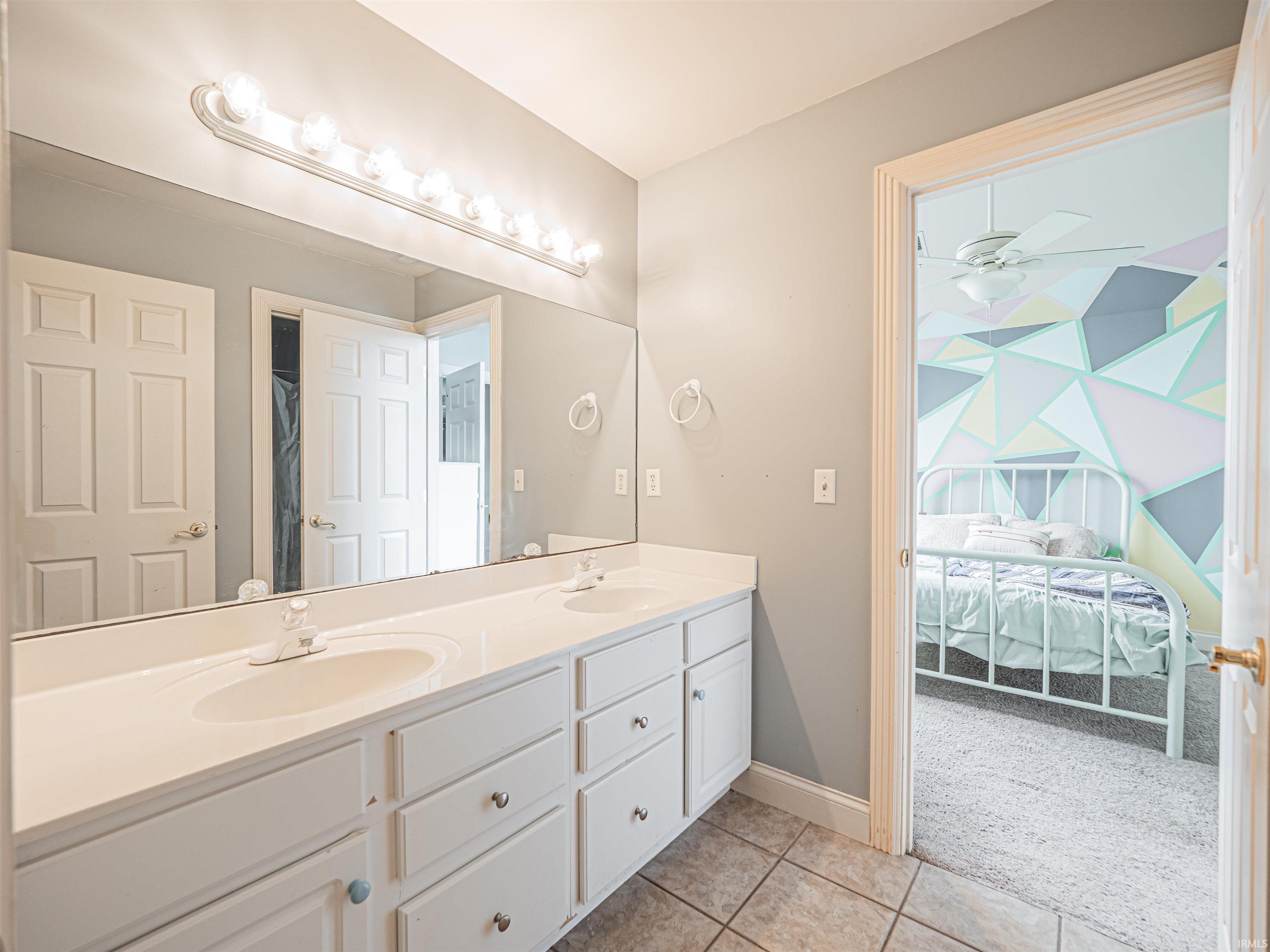 1833 Waters Ridge Drive Newburgh, IN 47630 - Photo 27 of 36