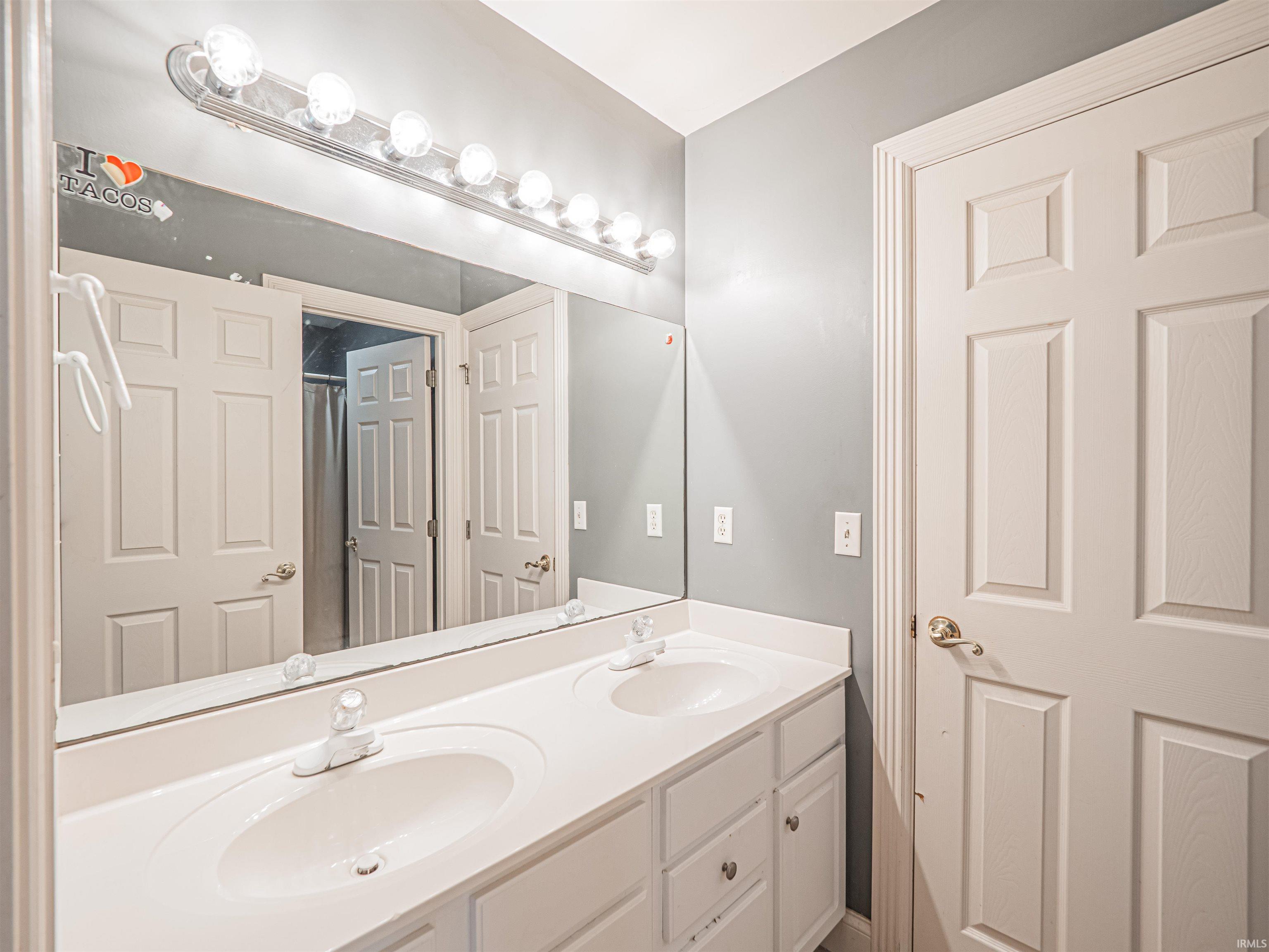 1833 Waters Ridge Drive Newburgh, IN 47630 - Photo 29 of 36