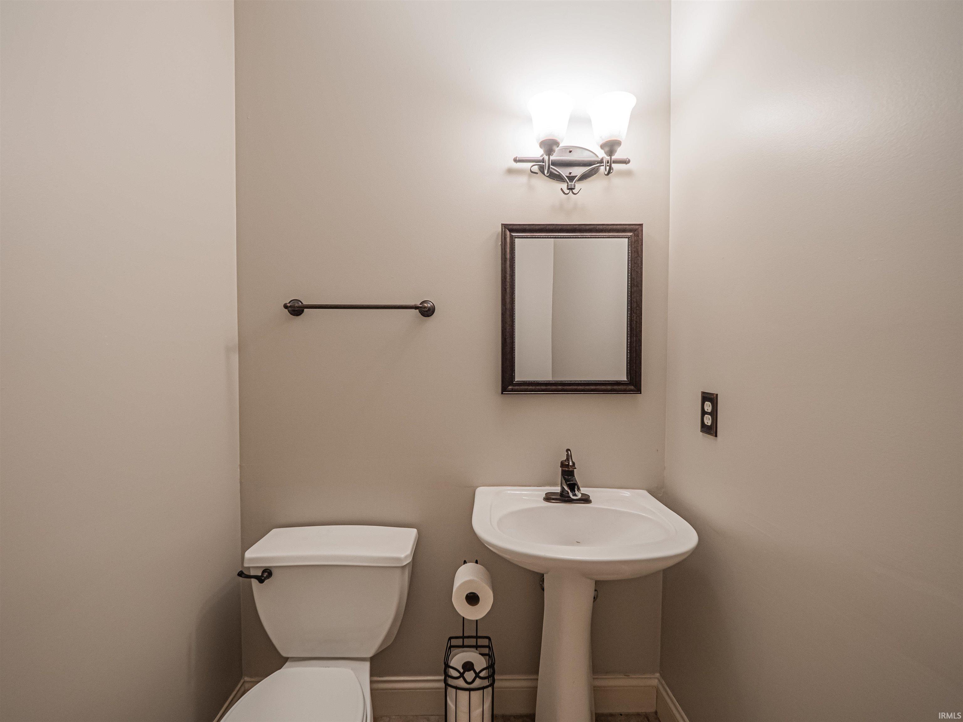 1833 Waters Ridge Drive Newburgh, IN 47630 - Photo 10 of 36