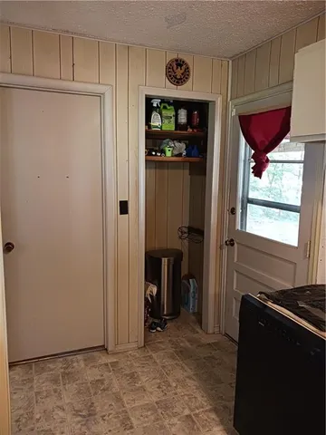 $250,000 | 871 Southwest 301st Road, Chilhowee, MO 64733