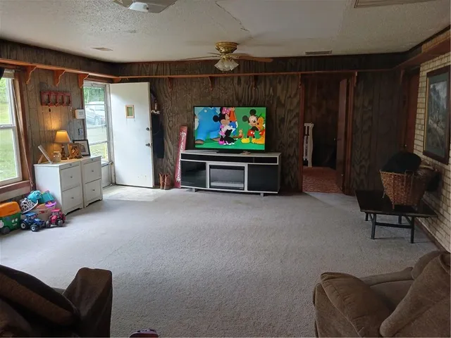 $250,000 | 871 Southwest 301st Road, Chilhowee, MO 64733