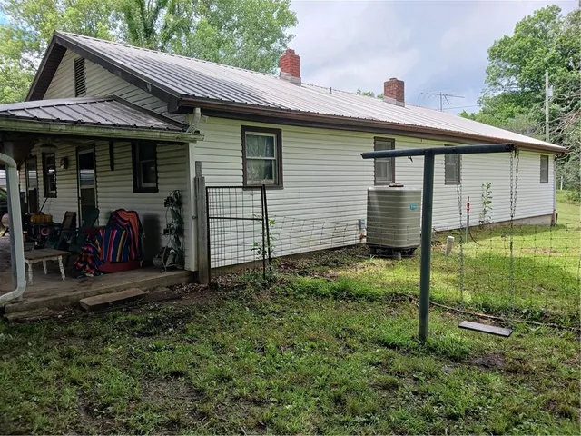 $250,000 | 871 Southwest 301st Road, Chilhowee, MO 64733