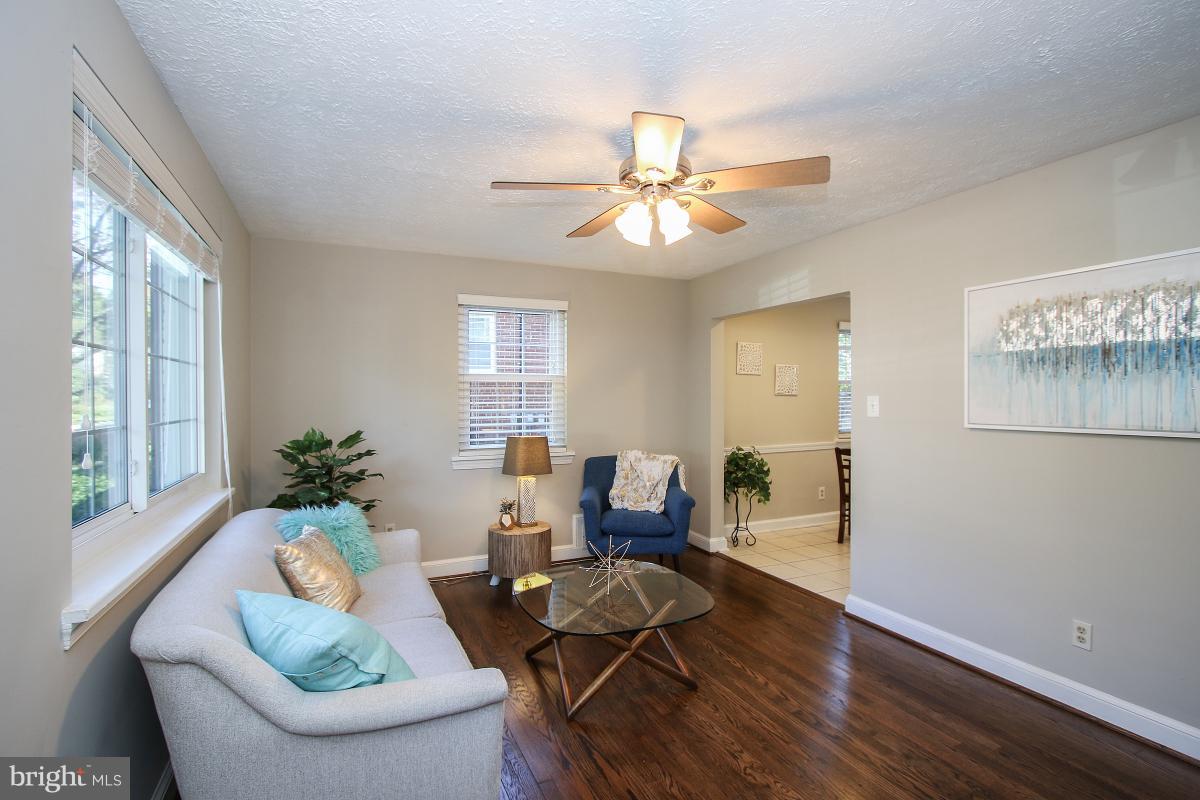 3306 Fayette Road Kensington, MD 20895 - Photo 4 of 30 Living Room