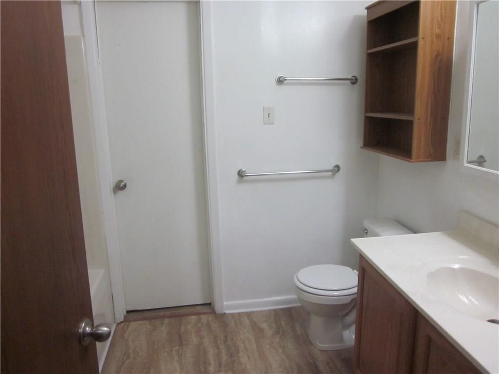 1780 West Deaver Road Columbus, IN 47201 - Photo 9 of 22