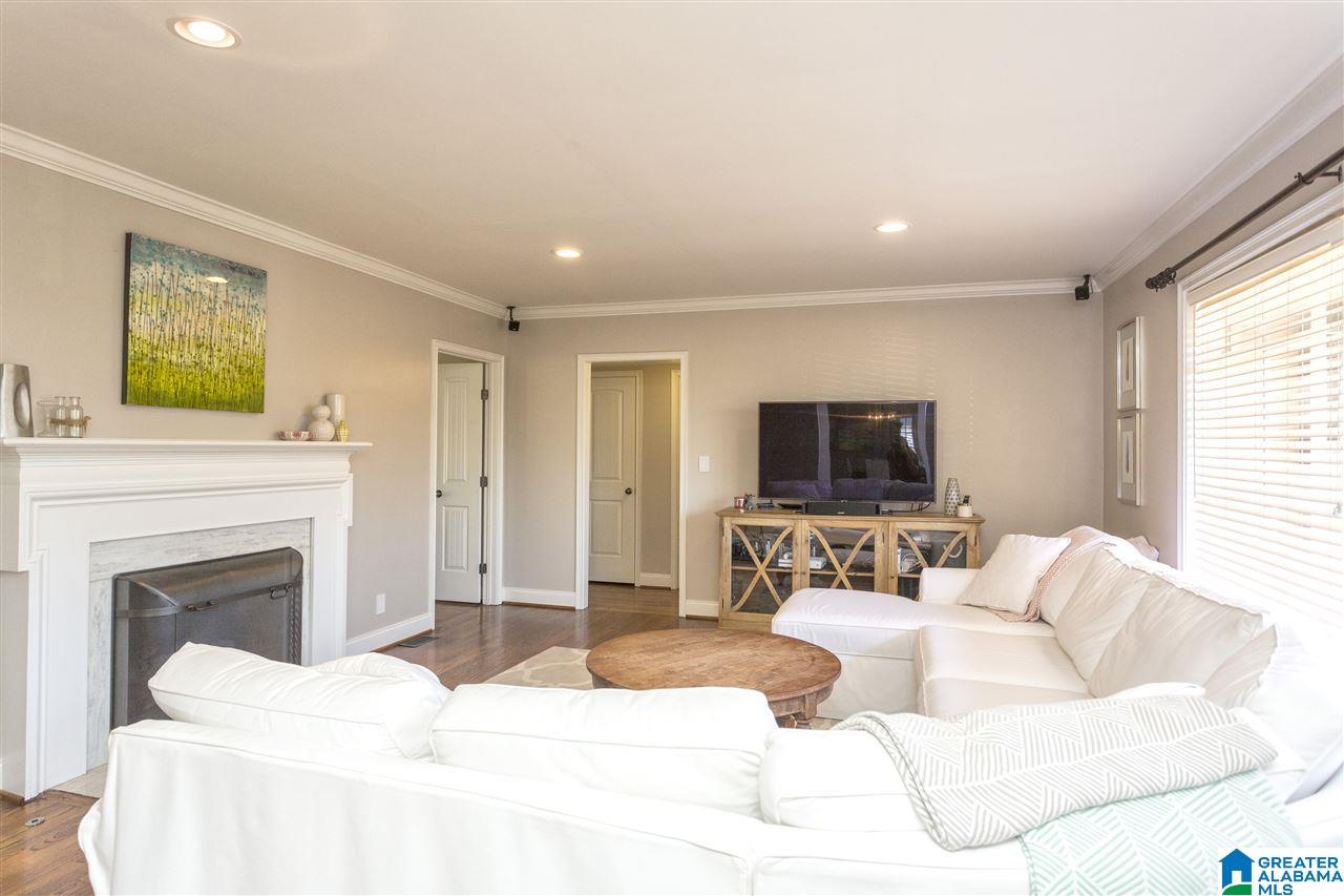 2216 Shades Crest Road Birmingham, AL 35216 - Photo 5 of 39