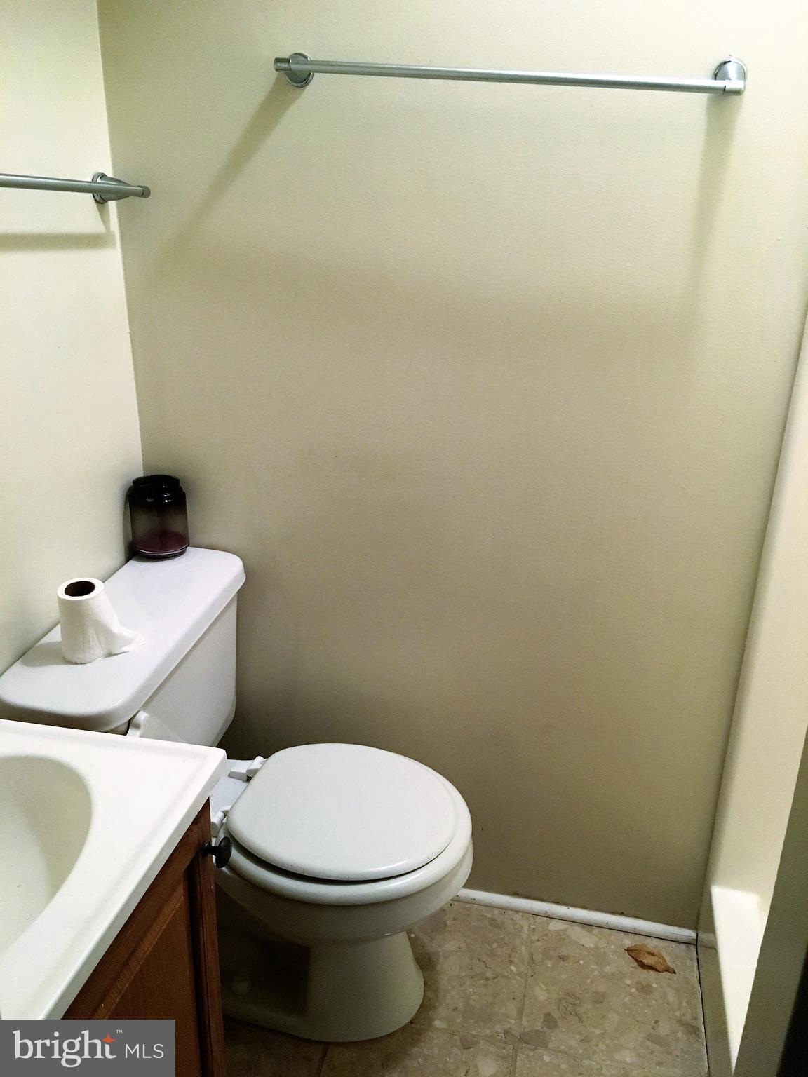 6313 Teaberry Way Clinton, MD 20735 - Photo 12 of 22 Bath