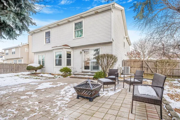 $405,000 | 373 Blackfoot Drive, Bolingbrook, IL 60490