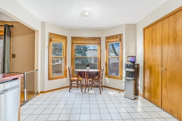 $405,000 | 373 Blackfoot Drive, Bolingbrook, IL 60490