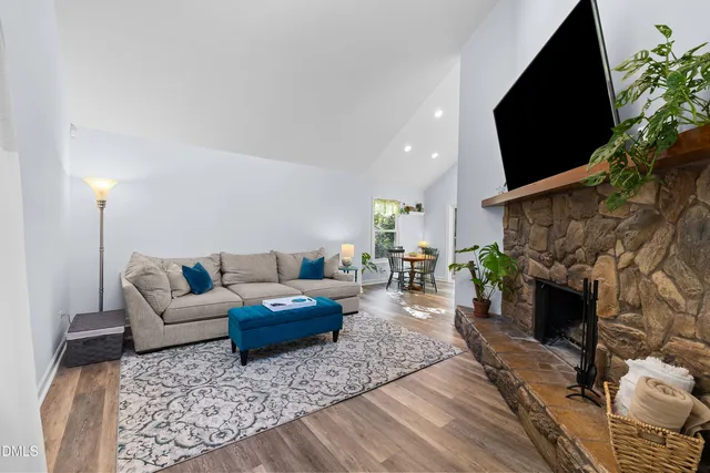 $489,000 | 1229 Selwyn Lane, Cary, NC 27511