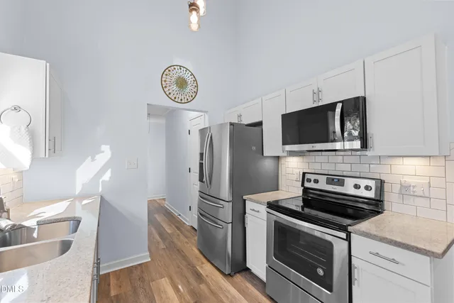 $489,000 | 1229 Selwyn Lane, Cary, NC 27511