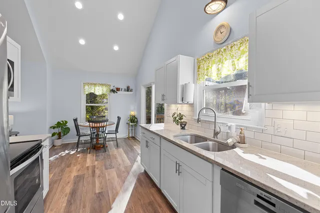 $489,000 | 1229 Selwyn Lane, Cary, NC 27511